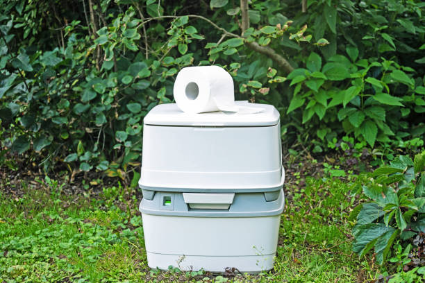 Best Portable restroom trailer rental  in Hartford, WI