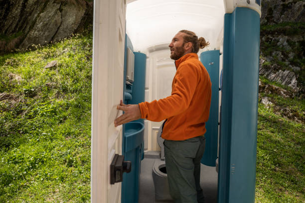 Portable Toilet Options We Offer in Hartford, WI